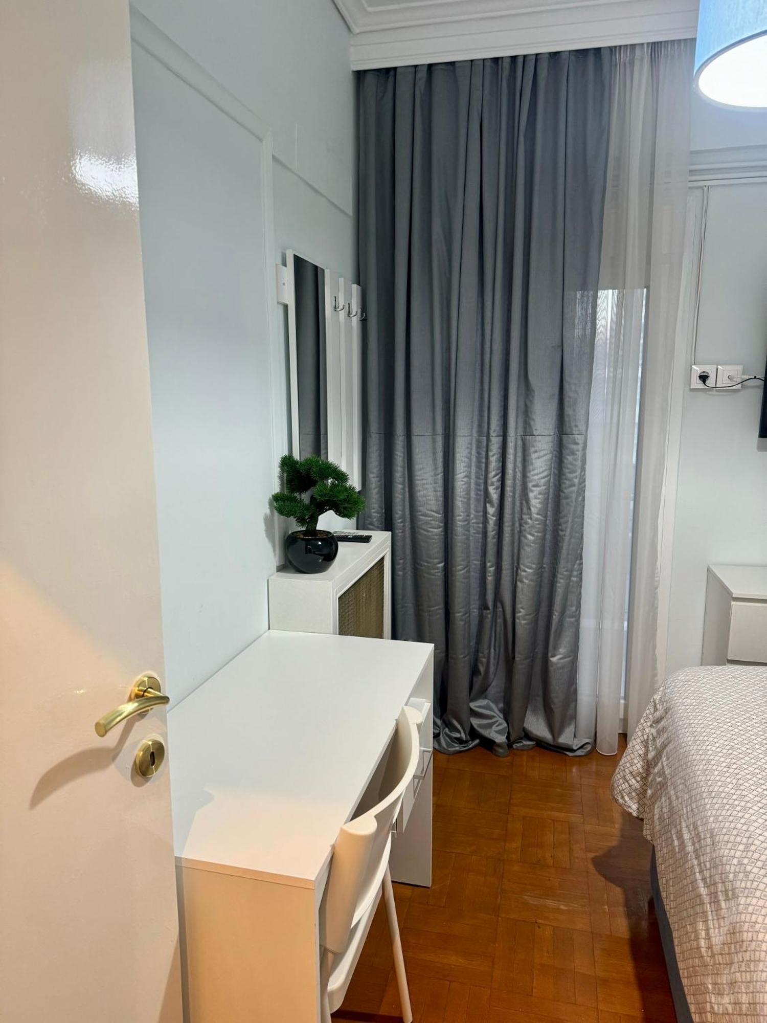 Ag.Sofias Minkk, 2B/Room+Balcony Salonicco Esterno foto